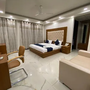 Leaf 9 Boutique, Near Golf Course Road And Galleria Market 3* Gurgaon