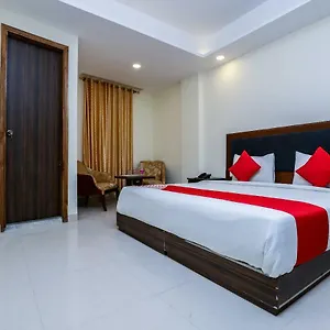 Ivy Plaza Luxury 3* New Delhi